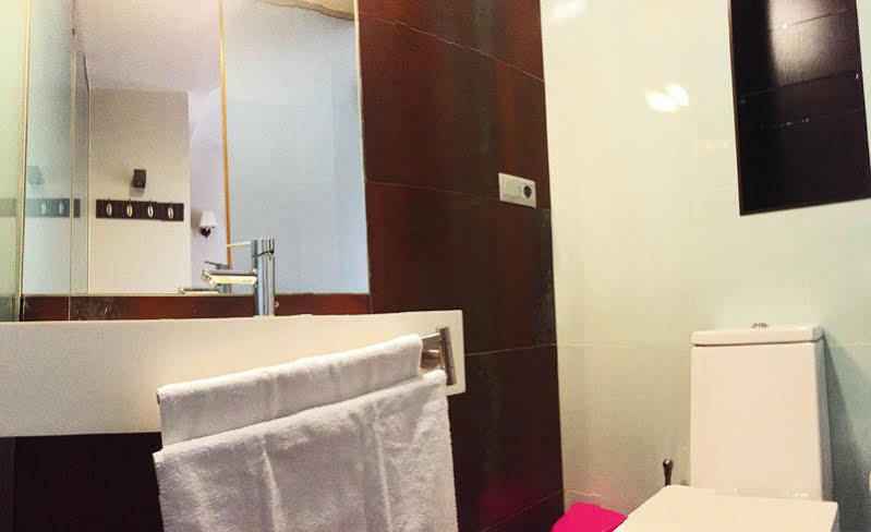 Dream Suites And Apartments Almeria Centro Esterno foto