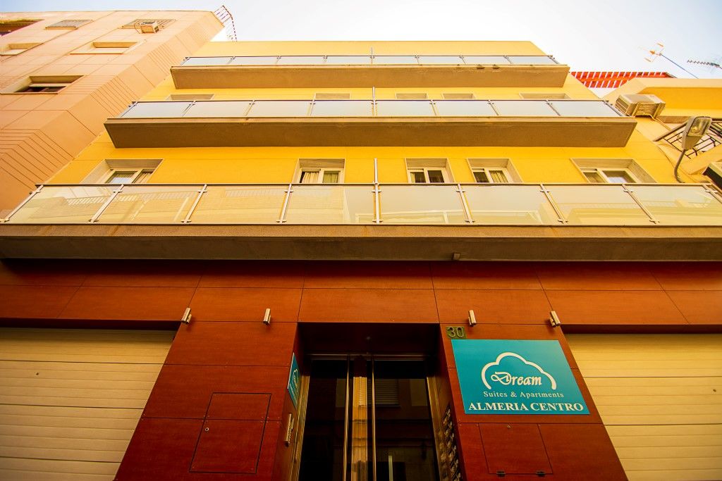 Dream Suites And Apartments Almeria Centro Esterno foto