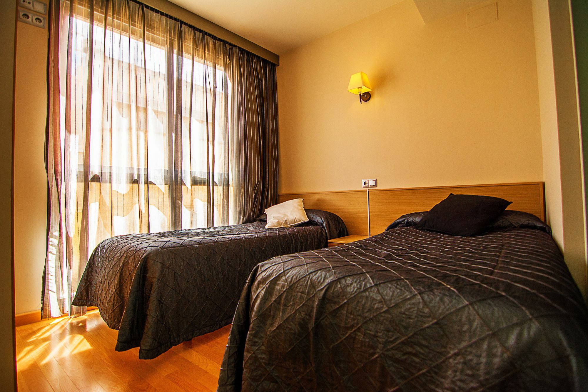 Dream Suites And Apartments Almeria Centro Esterno foto