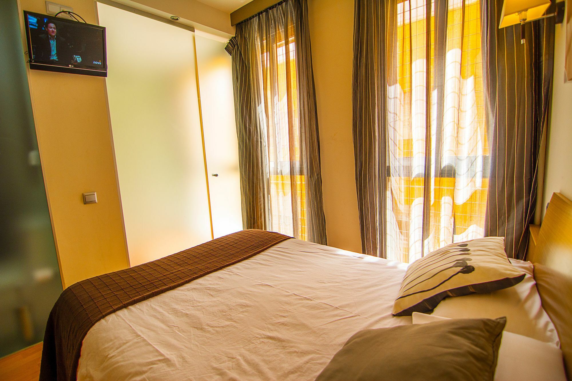 Dream Suites And Apartments Almeria Centro Esterno foto